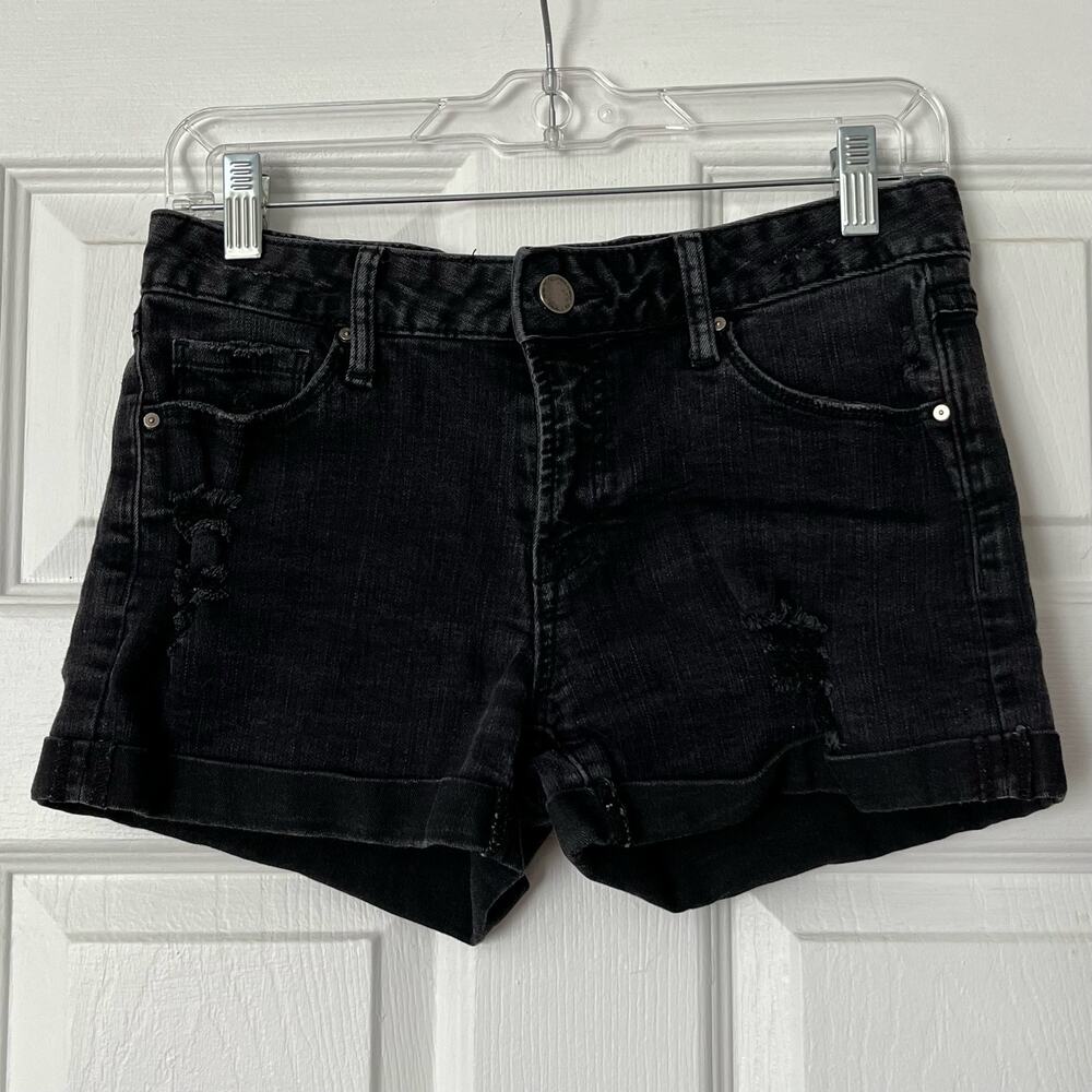 Pretty Perfect Distressed Cuffed Shorts - Size 5 / 27